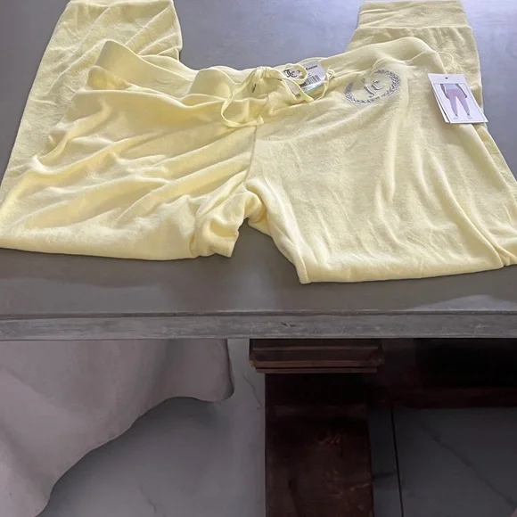 Juicy Couture Track Suit NWT - Picture 9 of 12